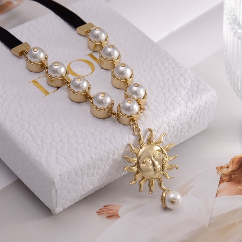 chr1st1an D10r necklaces